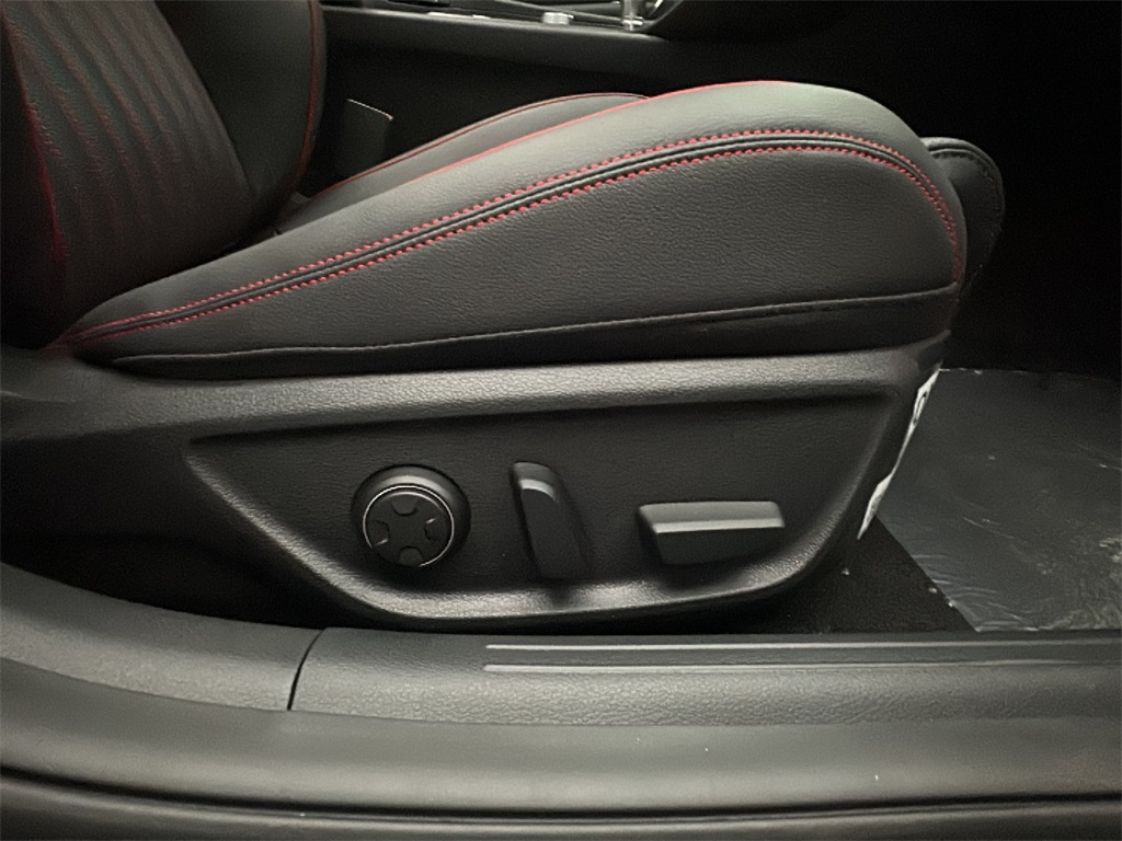 2026 Genesis G70 3.3T Sport Prestige photo 17