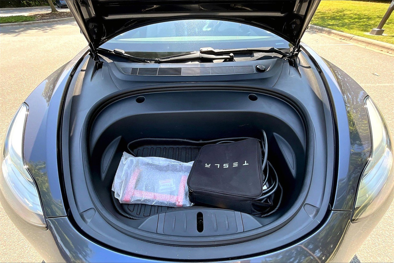 2020 Tesla Model 3 Long Range photo 32