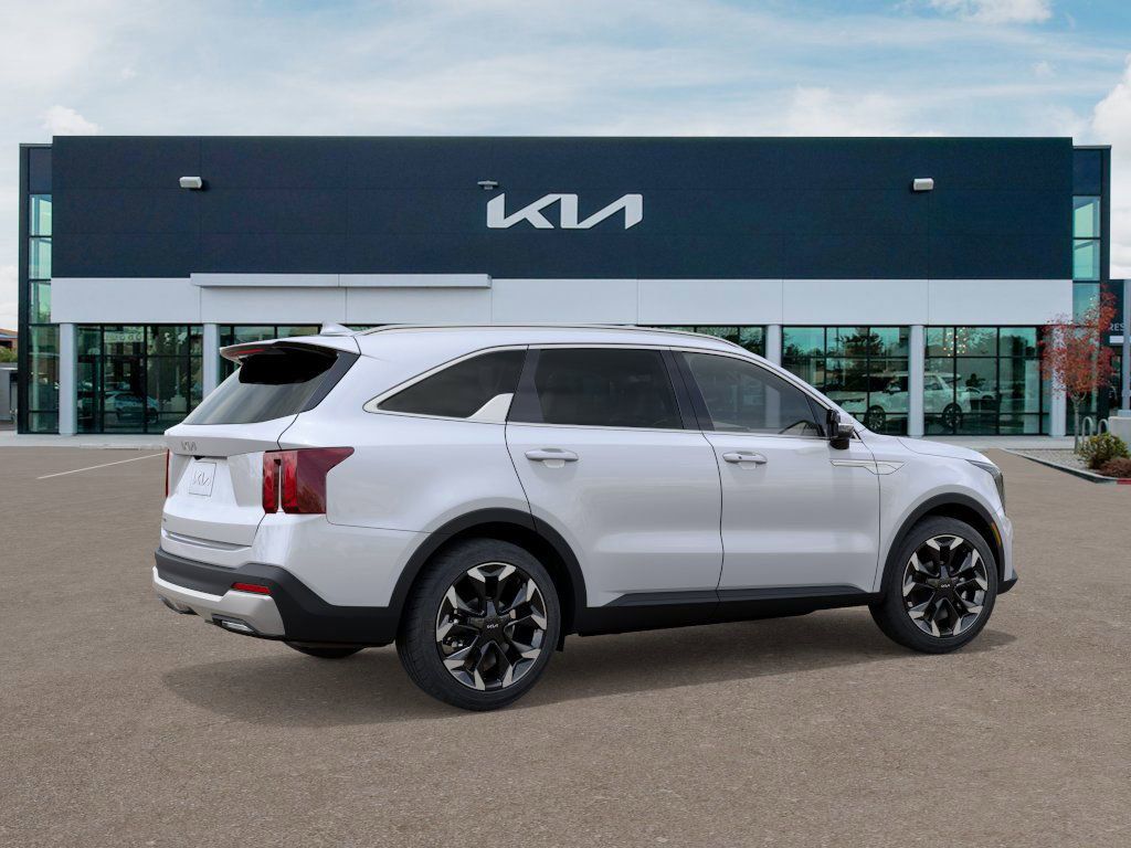 2026 Kia Sorento EX photo 3