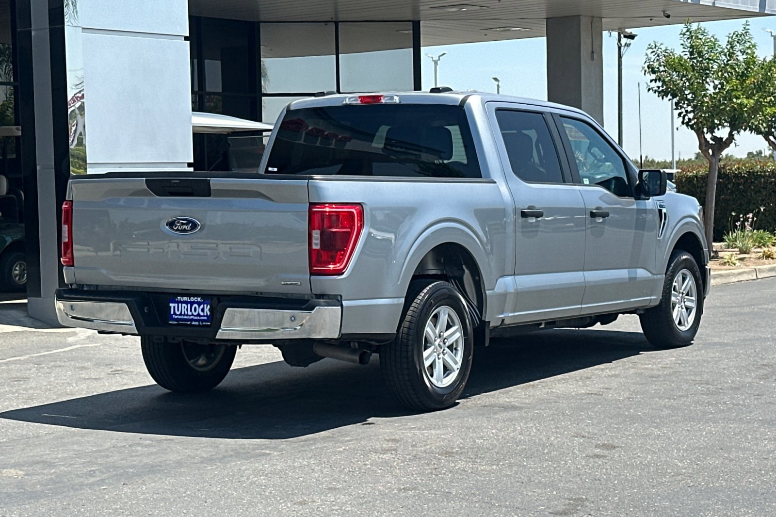 2023 Ford F-150 XLT photo 4
