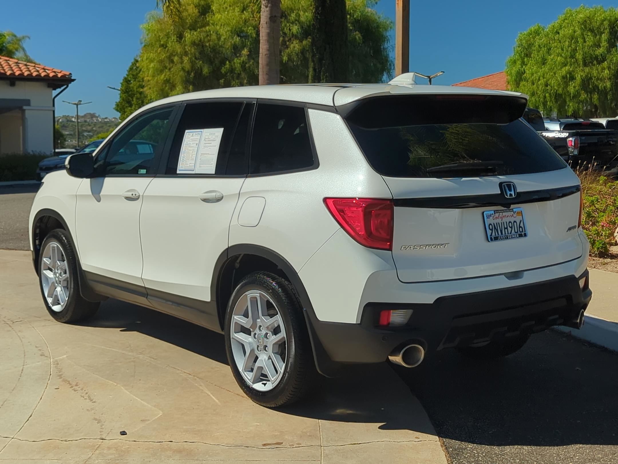 2024 Honda Passport EX-L photo 3