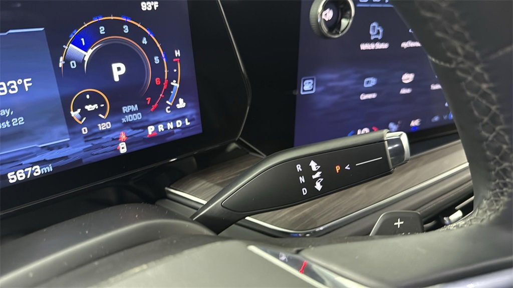 2025 Chevrolet Suburban Z71 photo 21