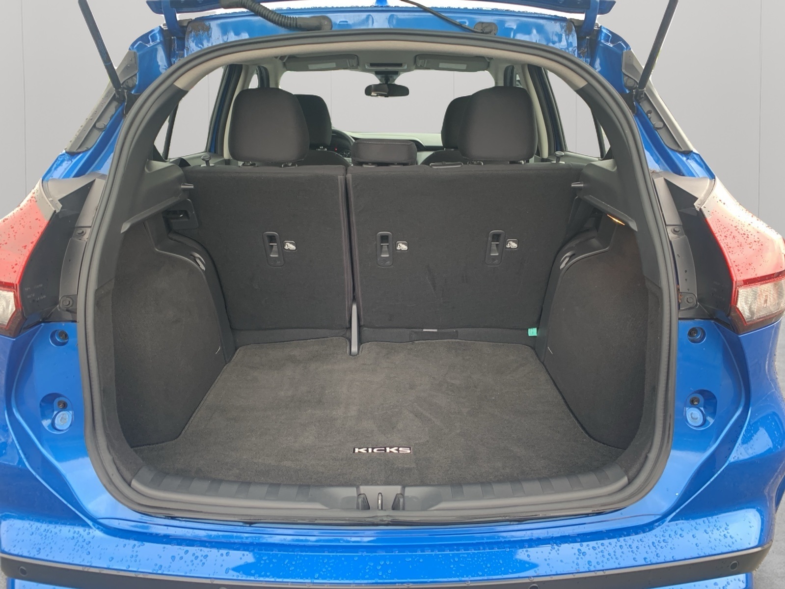 2023 Nissan Kicks SV photo 21