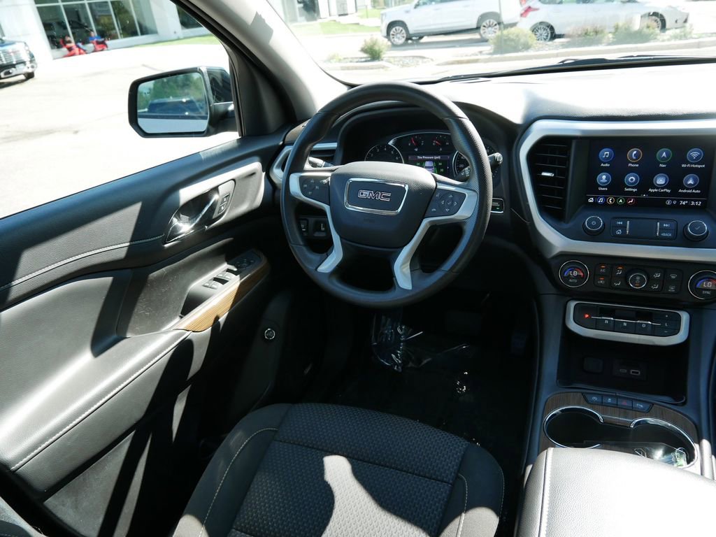 2023 Gmc Acadia SLE photo 12