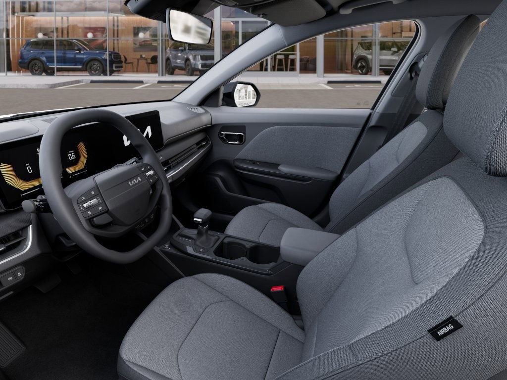 2025 Kia K4 LX photo 16