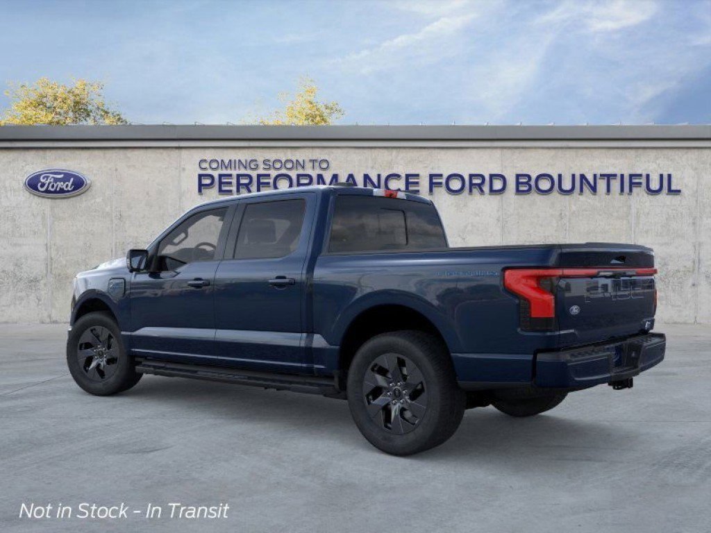 2025 Ford F-150 Lightning Lariat photo 3