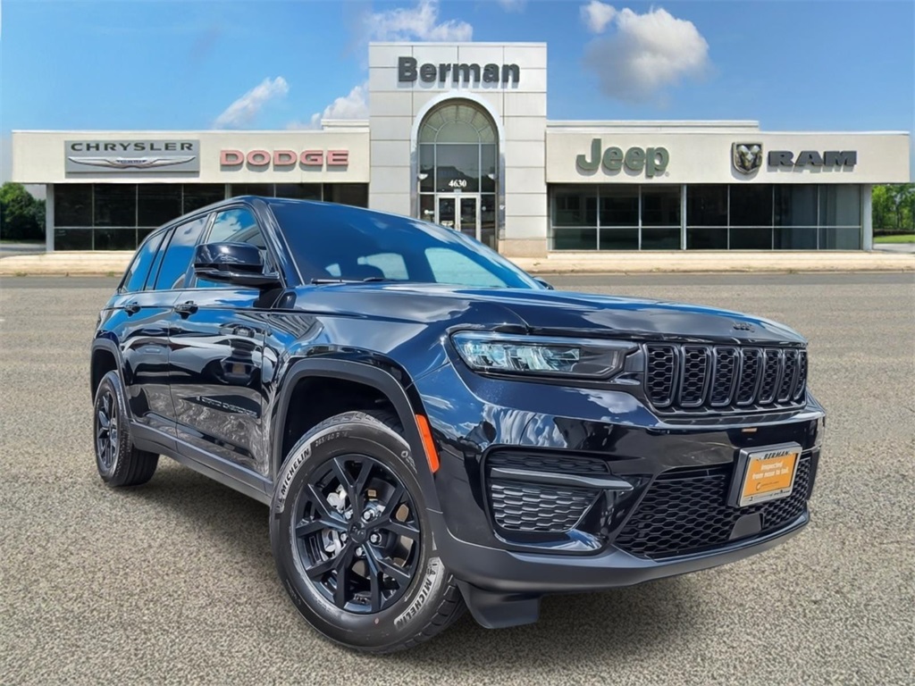 2024 Jeep Grand Cherokee Altitude's photo