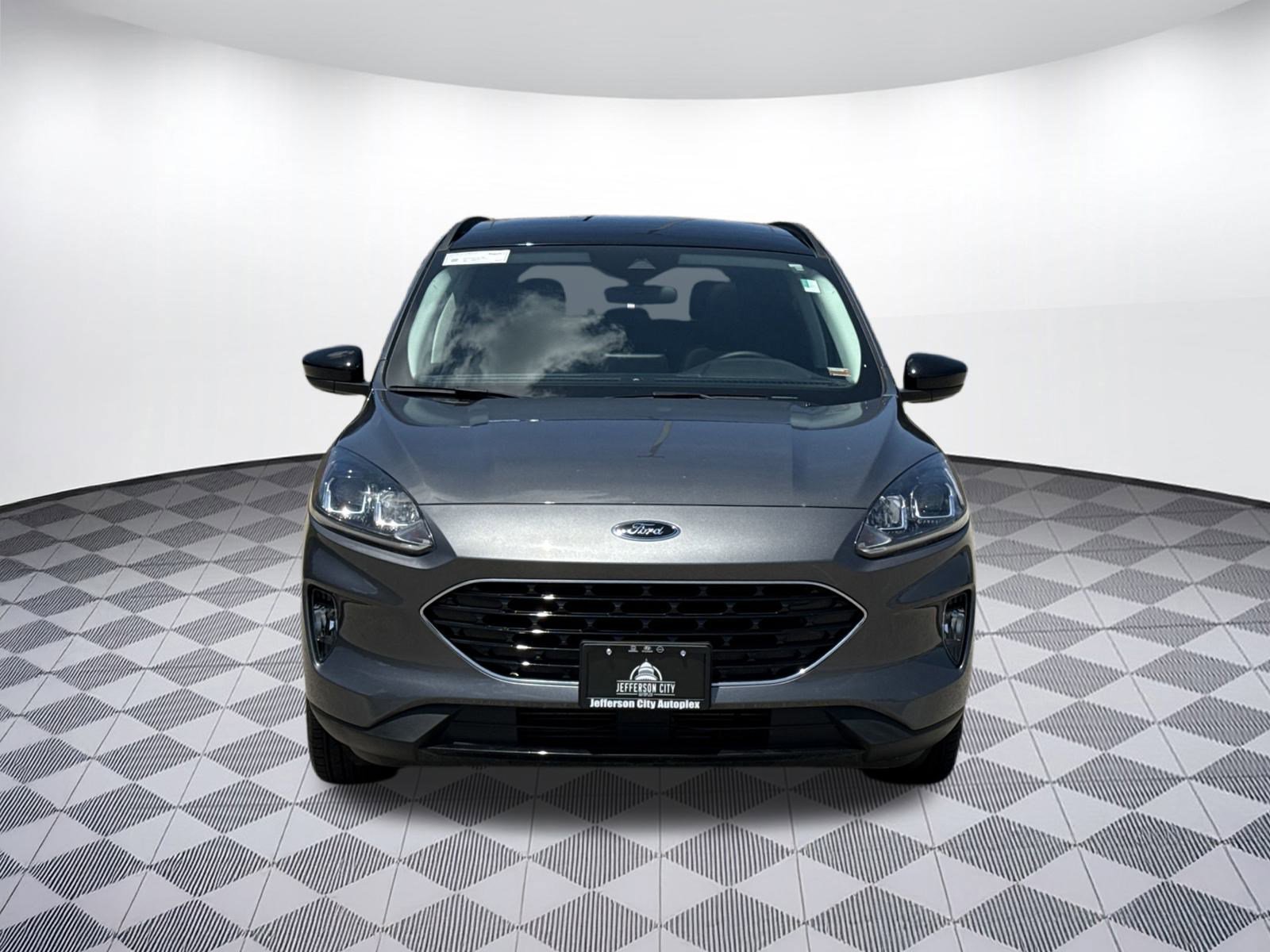 2022 Ford Escape SEL photo 2