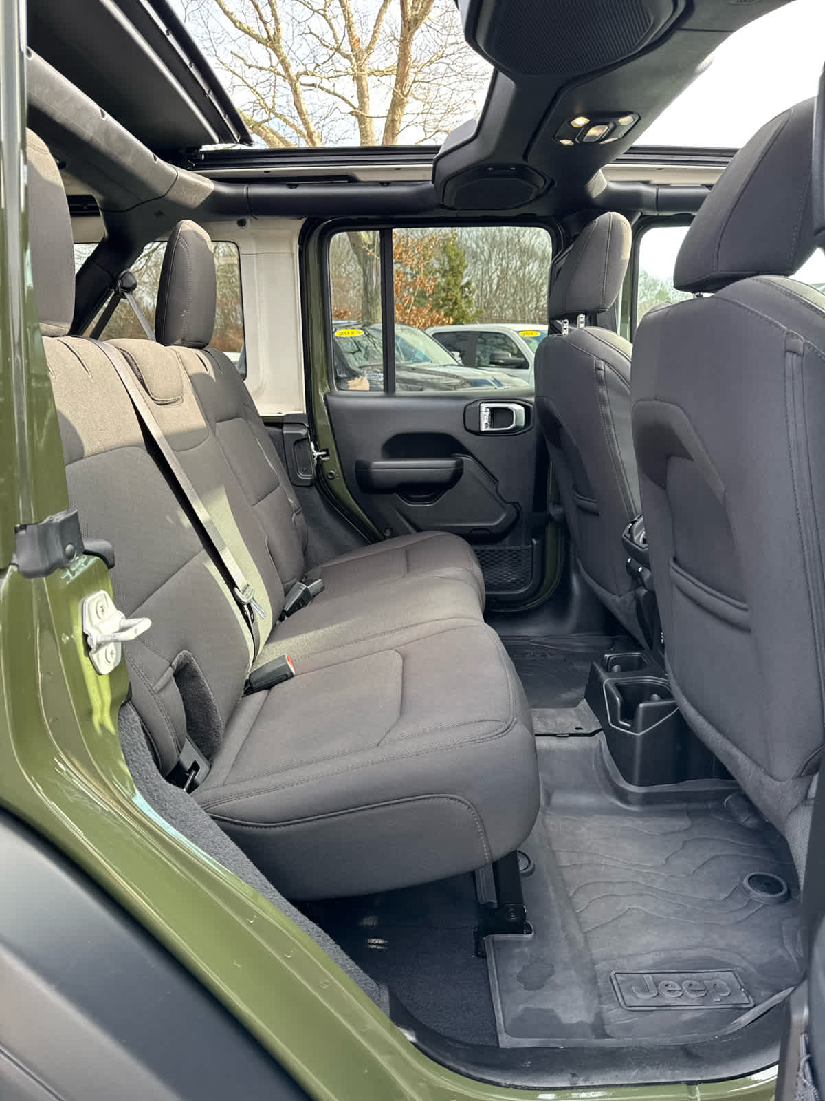 2023 Jeep Wrangler Willys photo 23