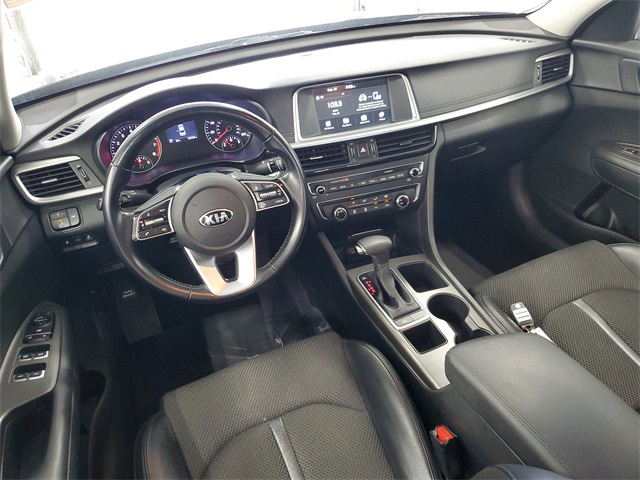 2020 Kia Optima S photo 26