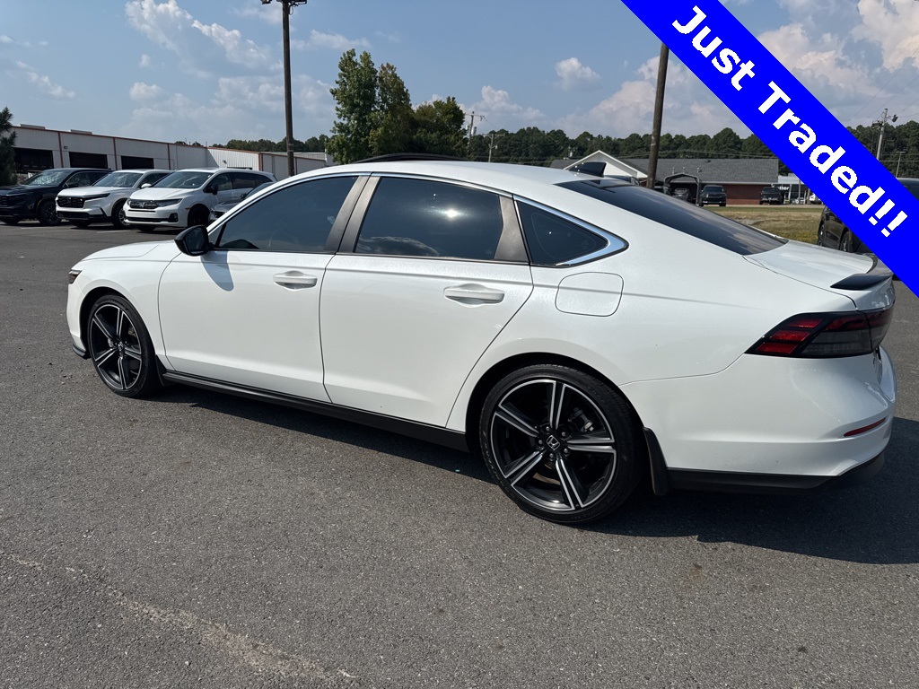 2023 Honda Accord Hybrid Sport photo 2