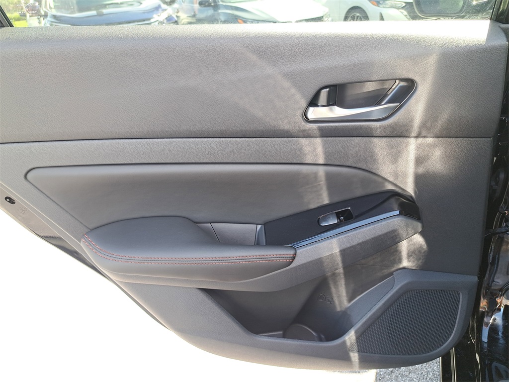 2025 Nissan Altima 2.5 SR photo 14