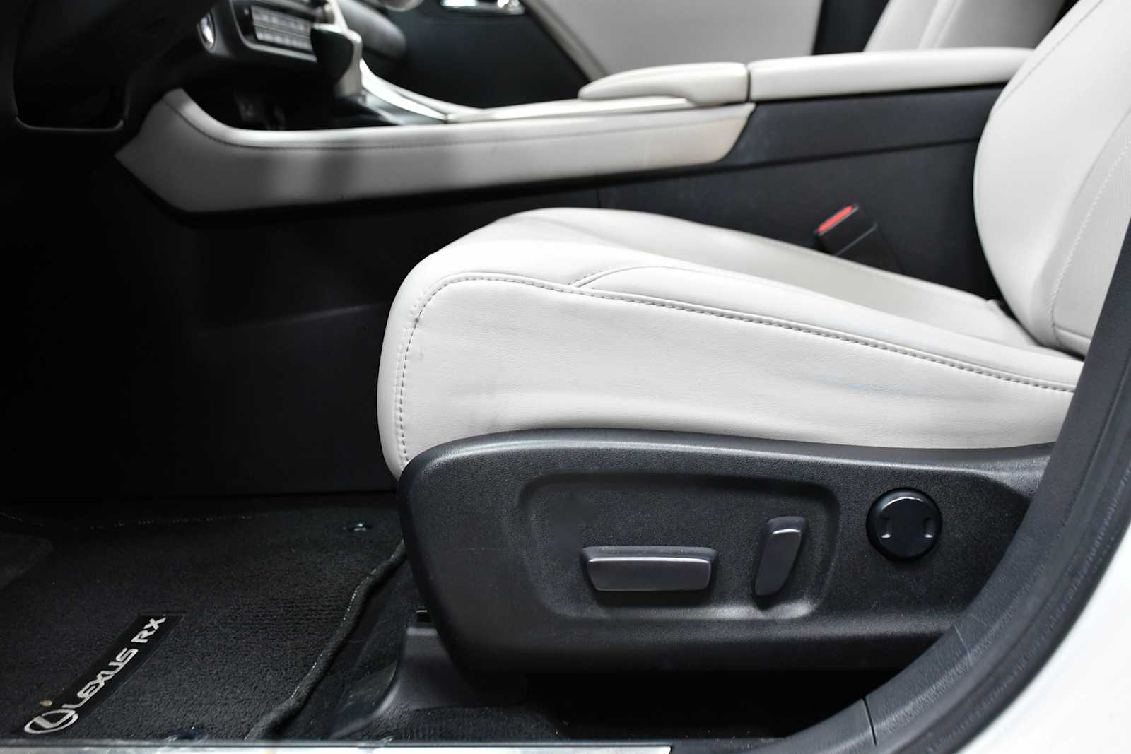 2020 Lexus RX 350 Premium photo 3