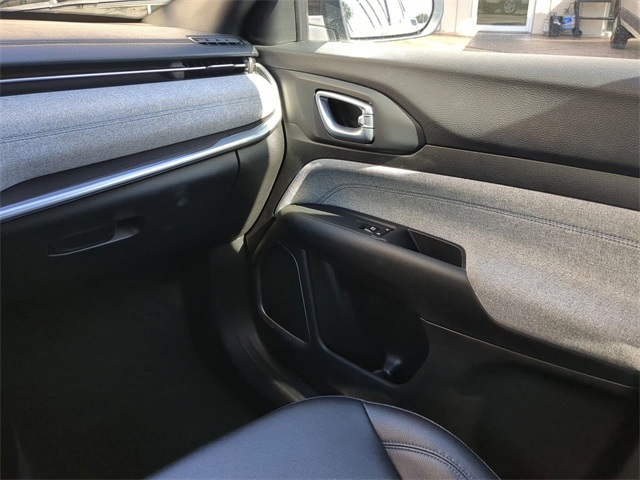 2024 Jeep Compass North Edition Latitude photo 17