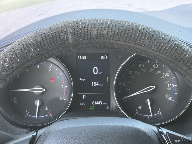 2022 Toyota C-HR XLE photo 26
