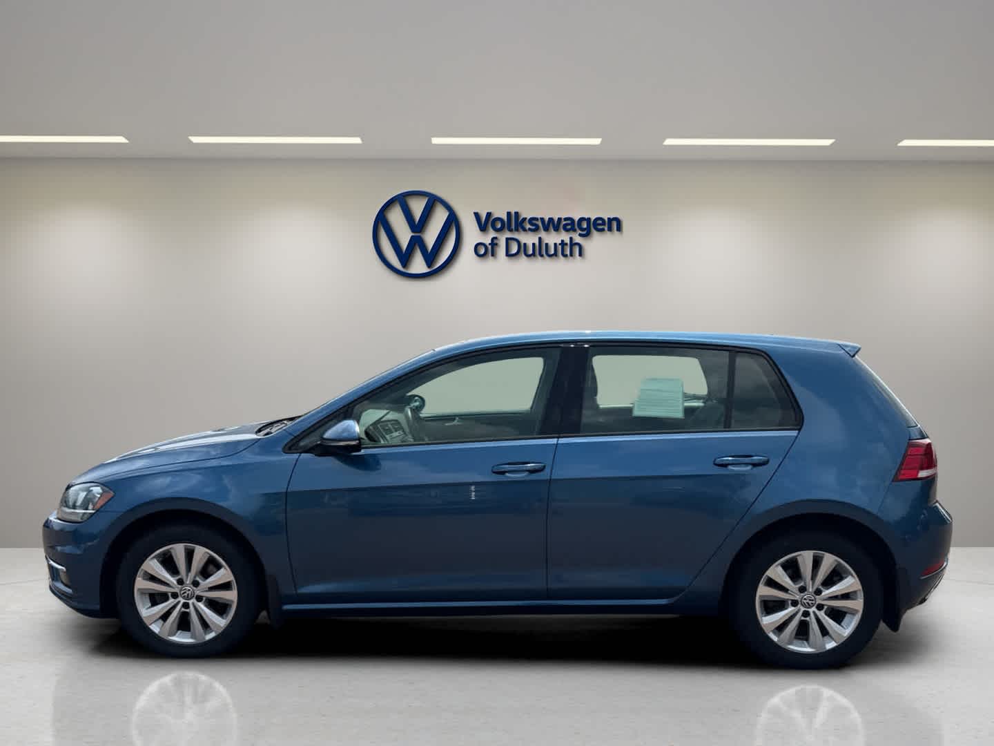 Used 2018 Volkswagen Golf SE with VIN 3VWG17AU6JM253745 for sale in Hermantown, Minnesota