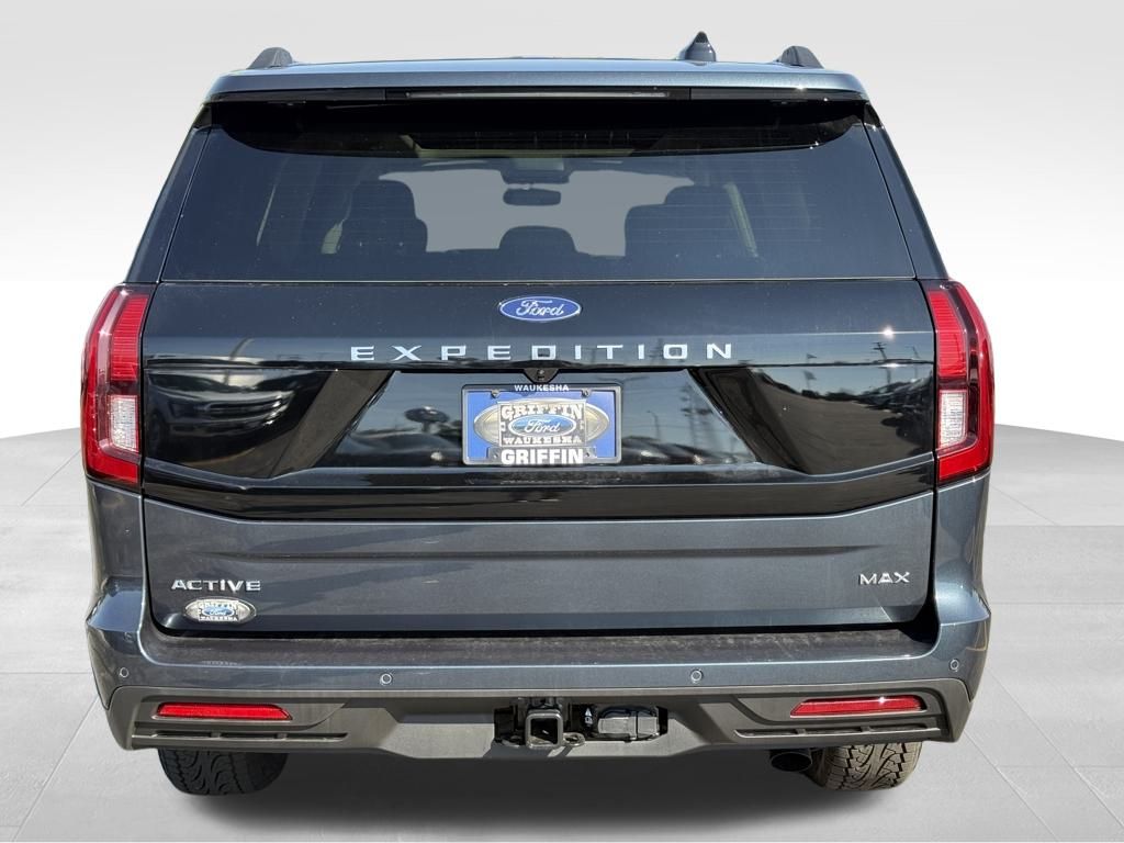 2025 Ford Expedition MAX photo 4