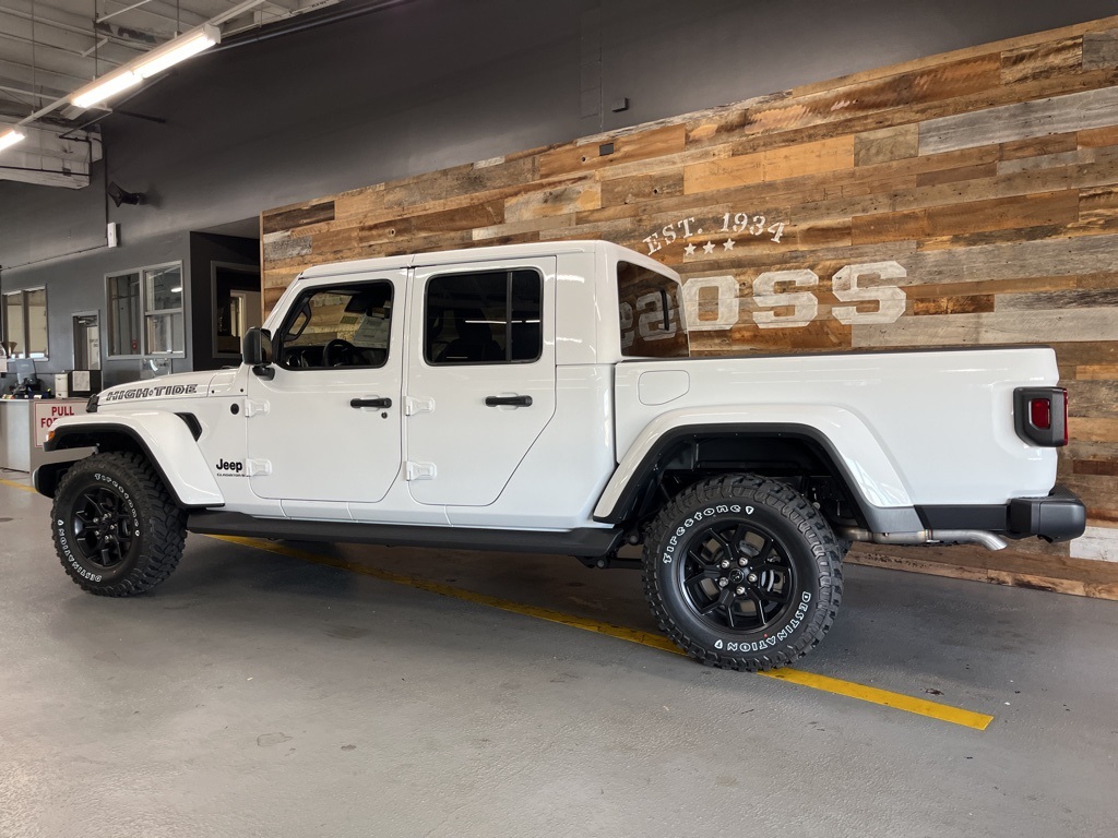 2025 Jeep Gladiator Sport photo 20