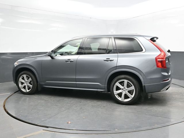 2020 Volvo XC90 T6 Momentum photo 4