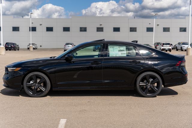 2025 Honda Accord Hybrid Sport-L photo 4