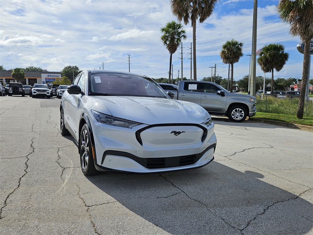 Used 2022 Ford Mustang Mach-E Premium AWD with VIN 3FMTK3SU1NMA43092 for sale in Clermont, FL