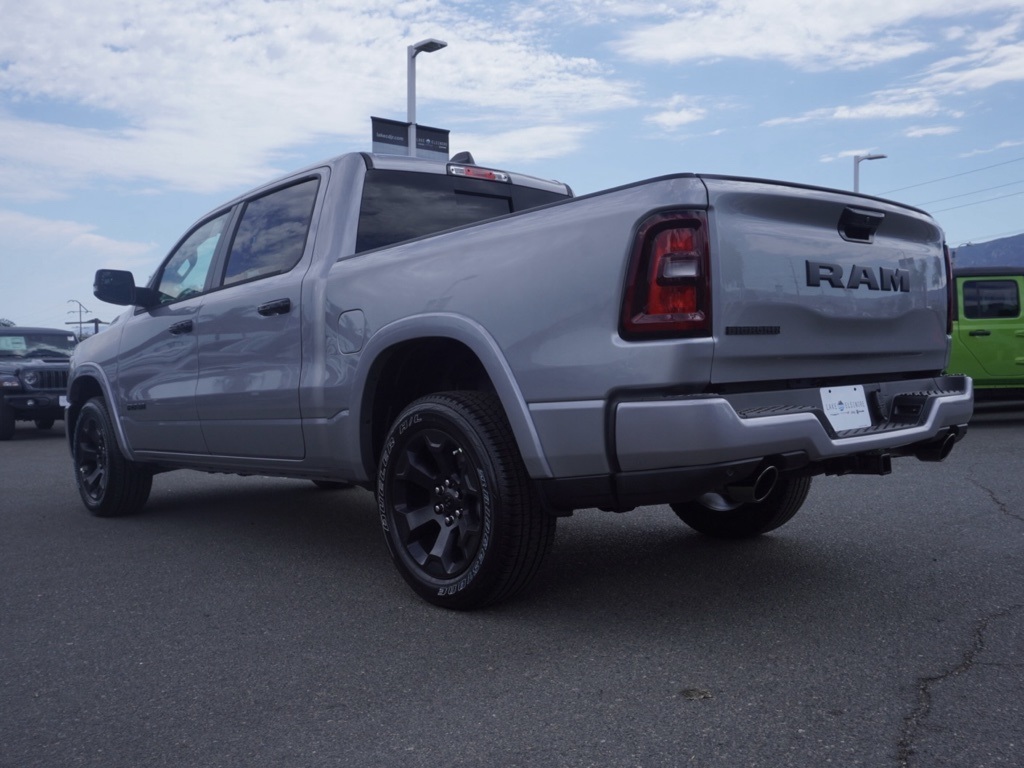 2026 Ram 1500 Big Horn Night Edition photo 5
