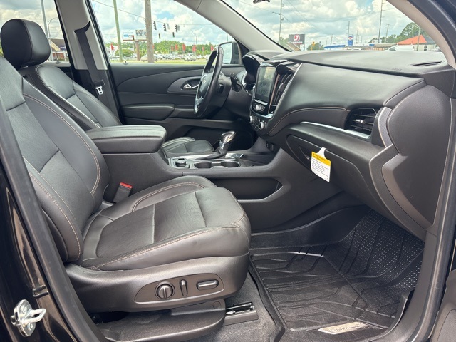 2021 Chevrolet Traverse Premier photo 10