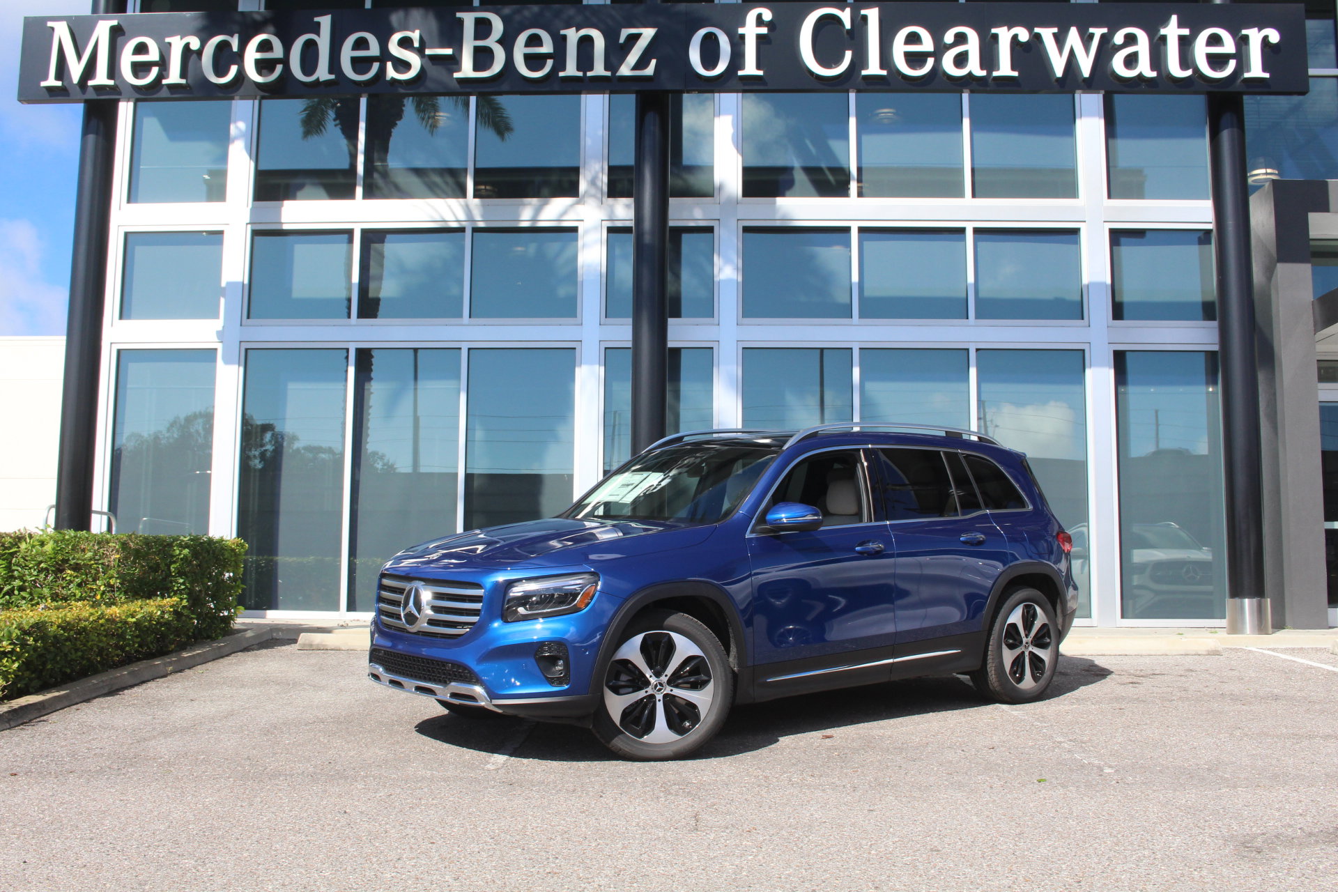 2026 Mercedes-Benz GLB GLB 250's photo