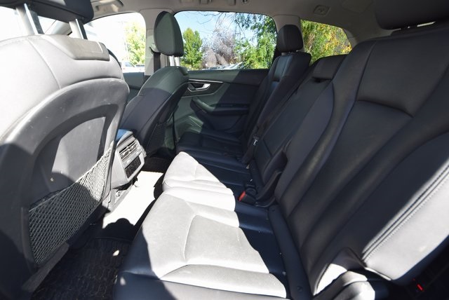 2022 Audi Q7 Premium Plus photo 7