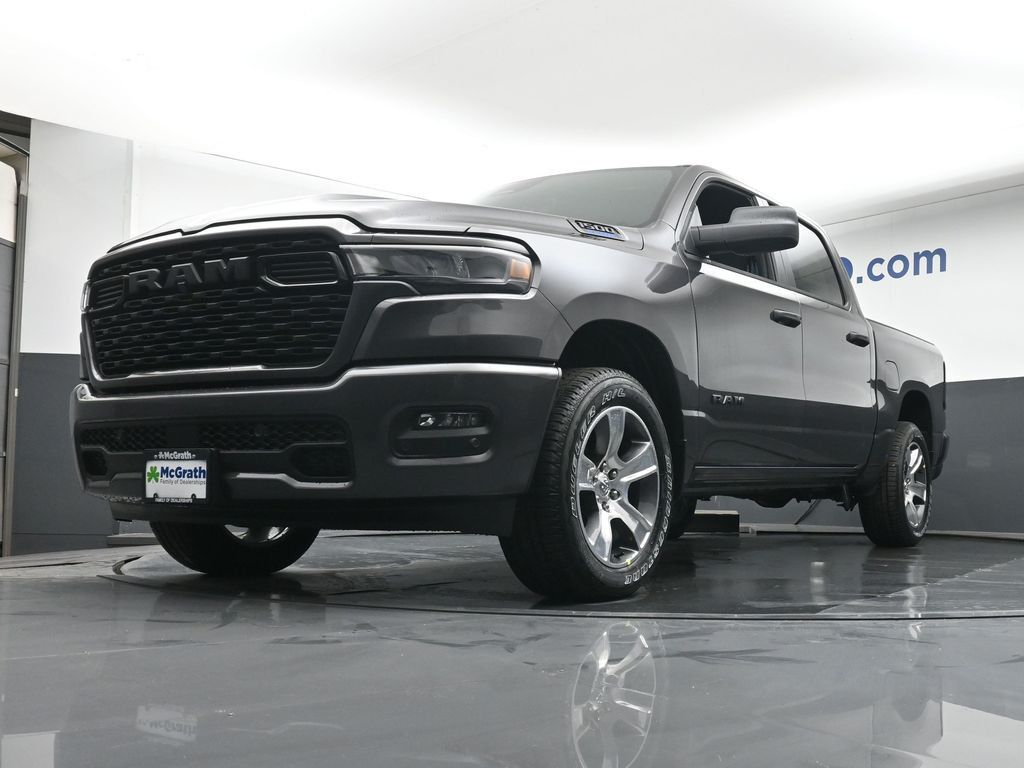 2025 Ram 1500 Tradesman photo 4