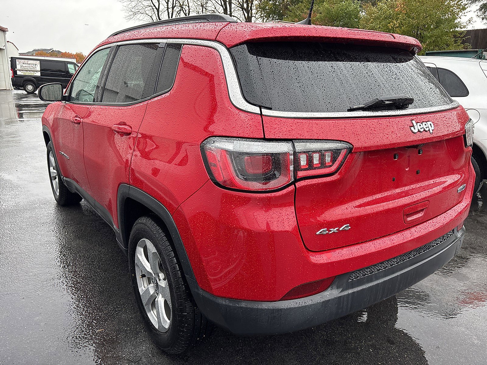 2020 Jeep Compass Latitude photo 4