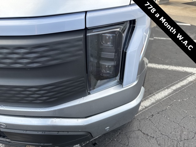2025 Ford F-150 Lightning photo 37
