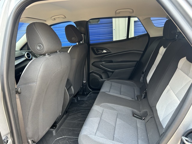 2025 Chevrolet Trax LS photo 23