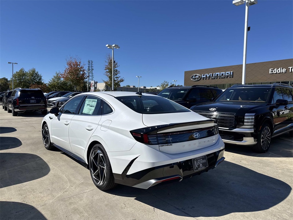 2026 Hyundai Sonata SEL Sport photo 3