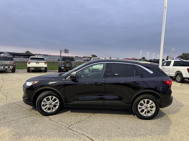 2023 Ford Escape Active photo 3