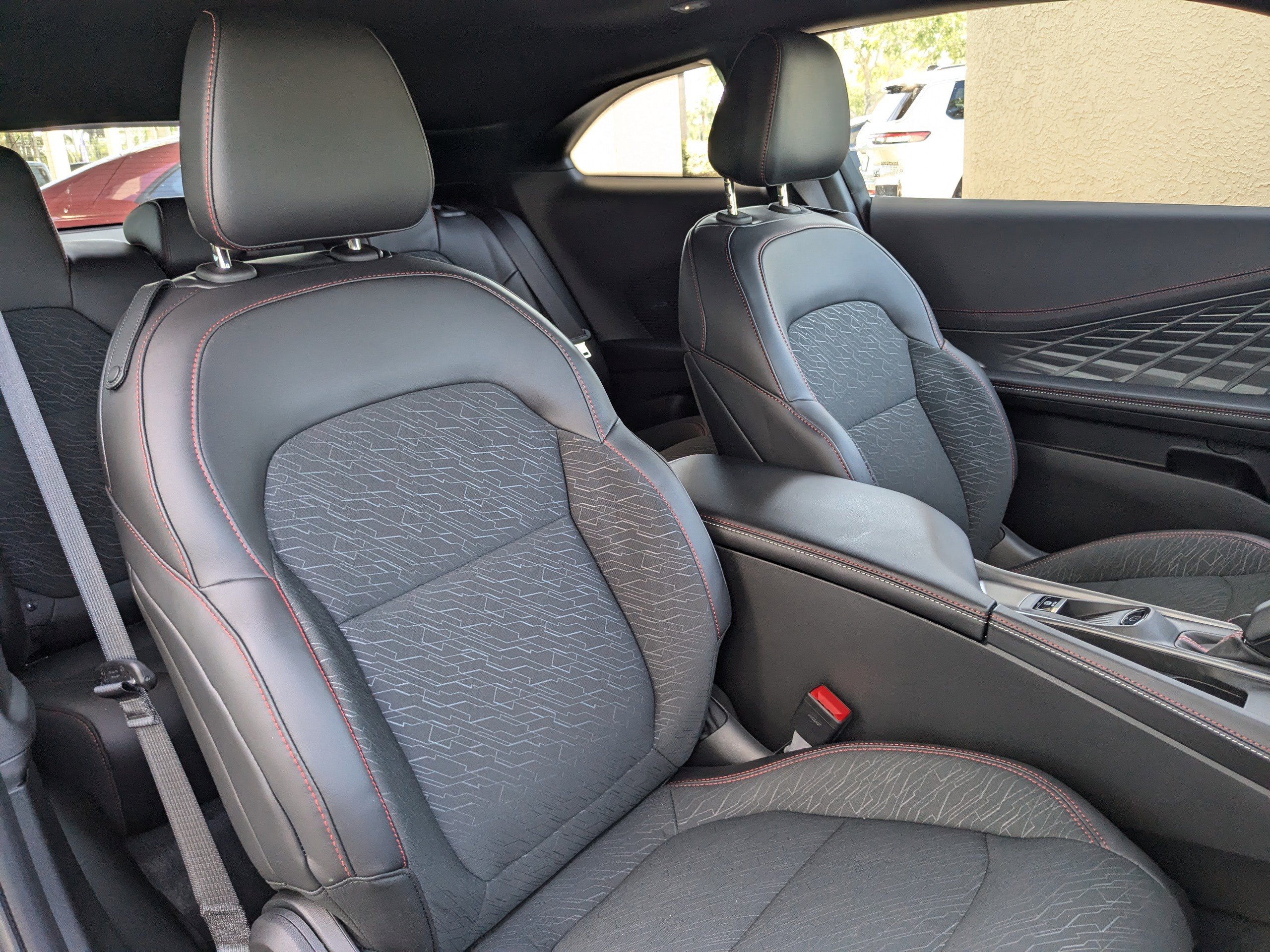 2025 Dodge Charger R/T photo 14