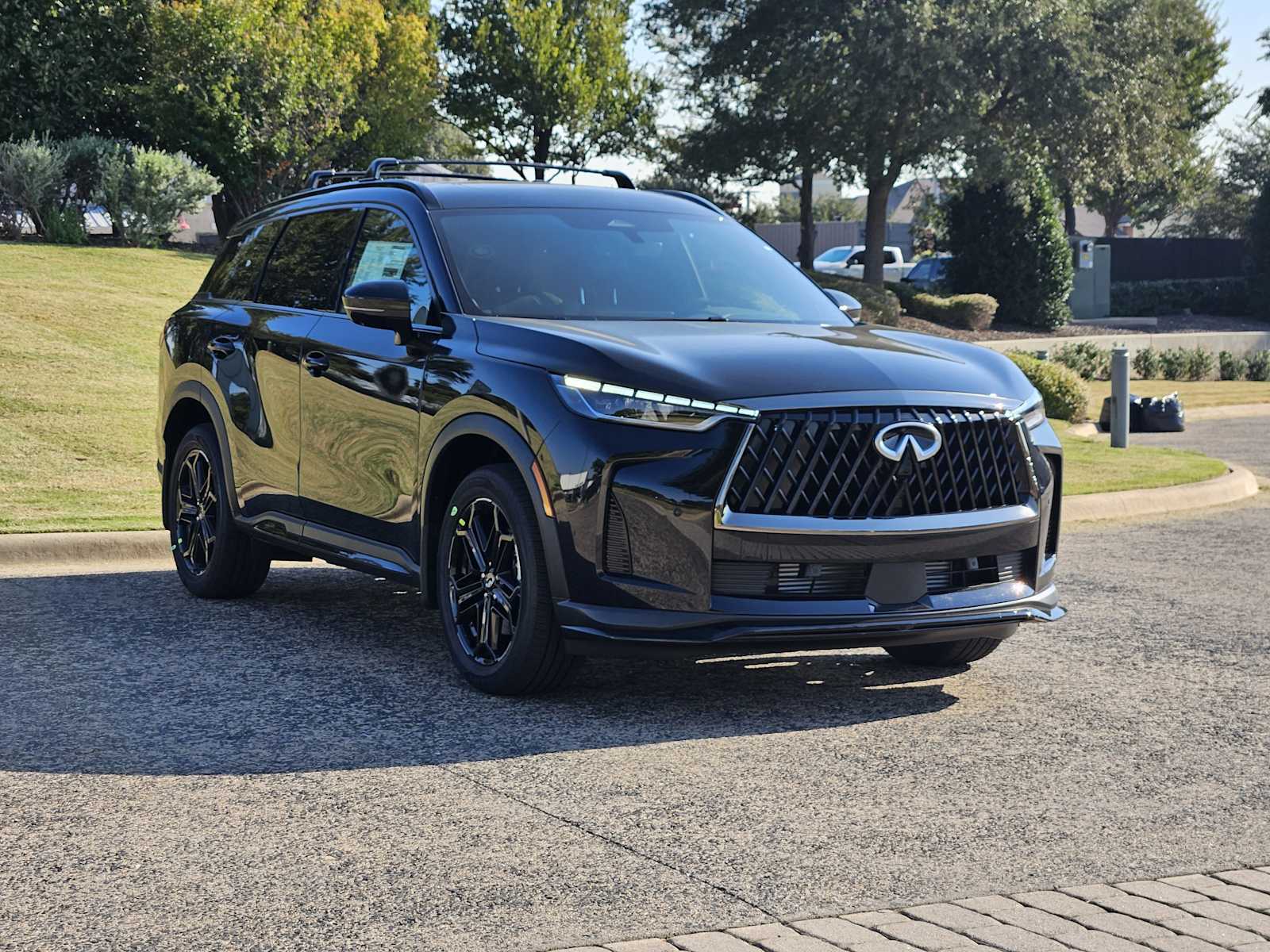 2026 Infiniti QX60 AWD photo 2