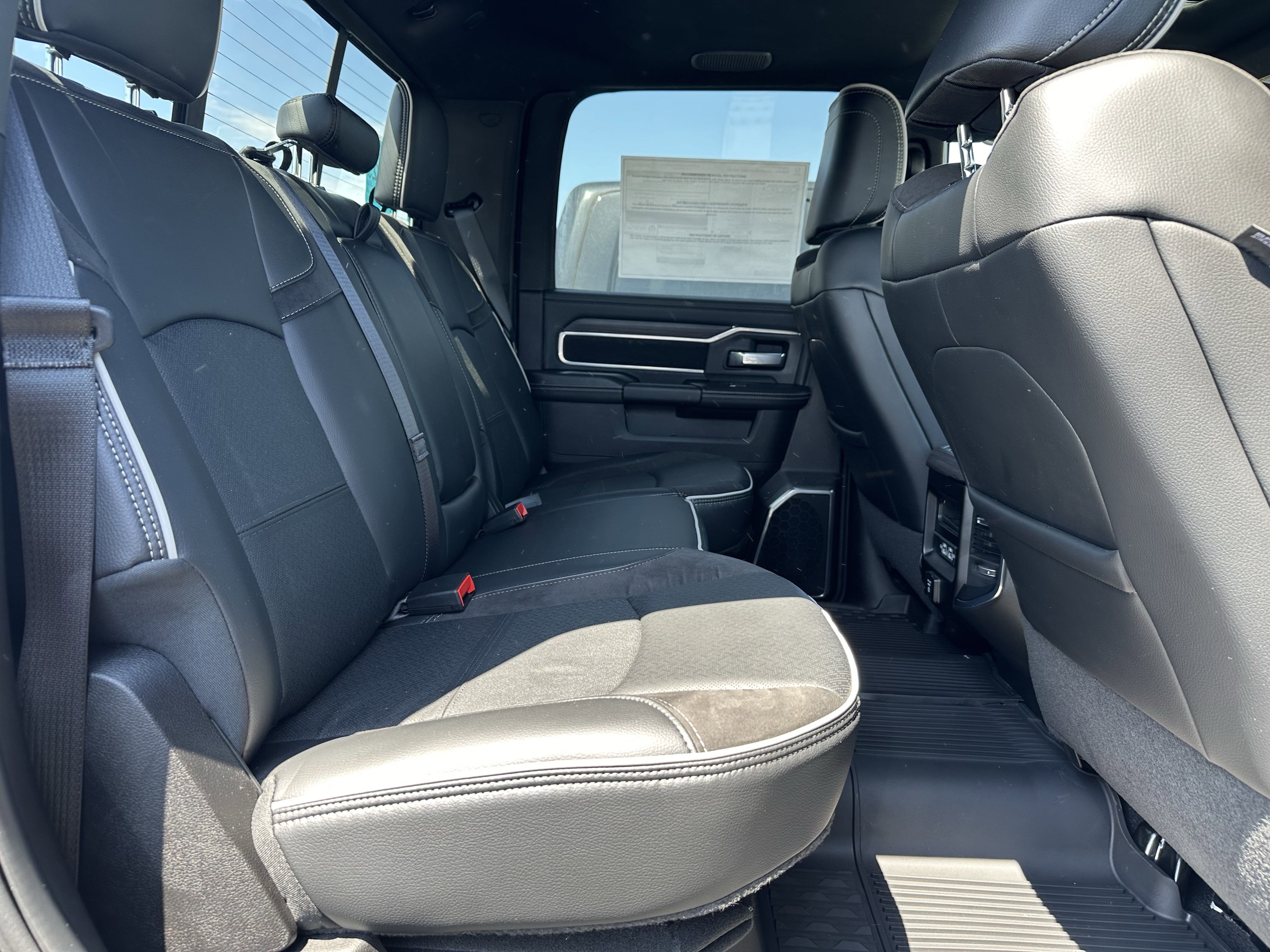 New 2025 Diamond Black Crystal Pearlcoat Ram Laramie image 21