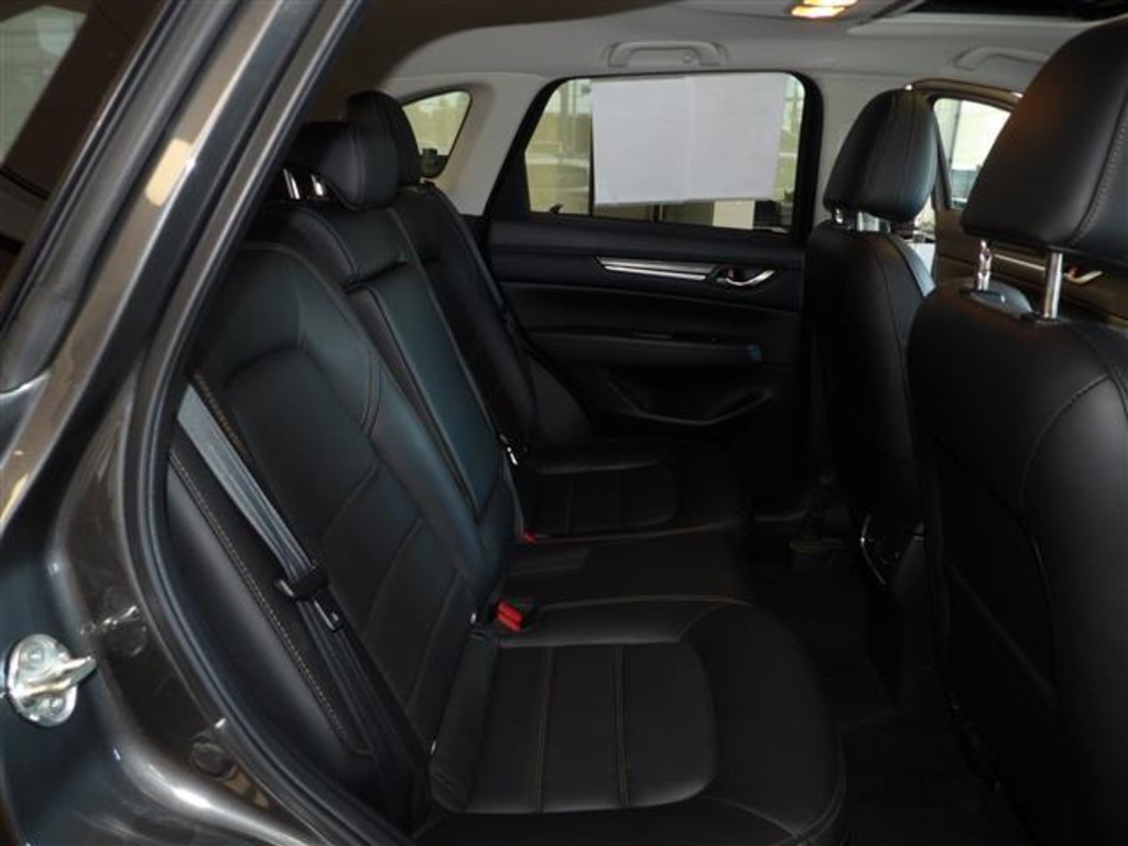 2022 Mazda CX-5 2.5 Premium Plus photo 17
