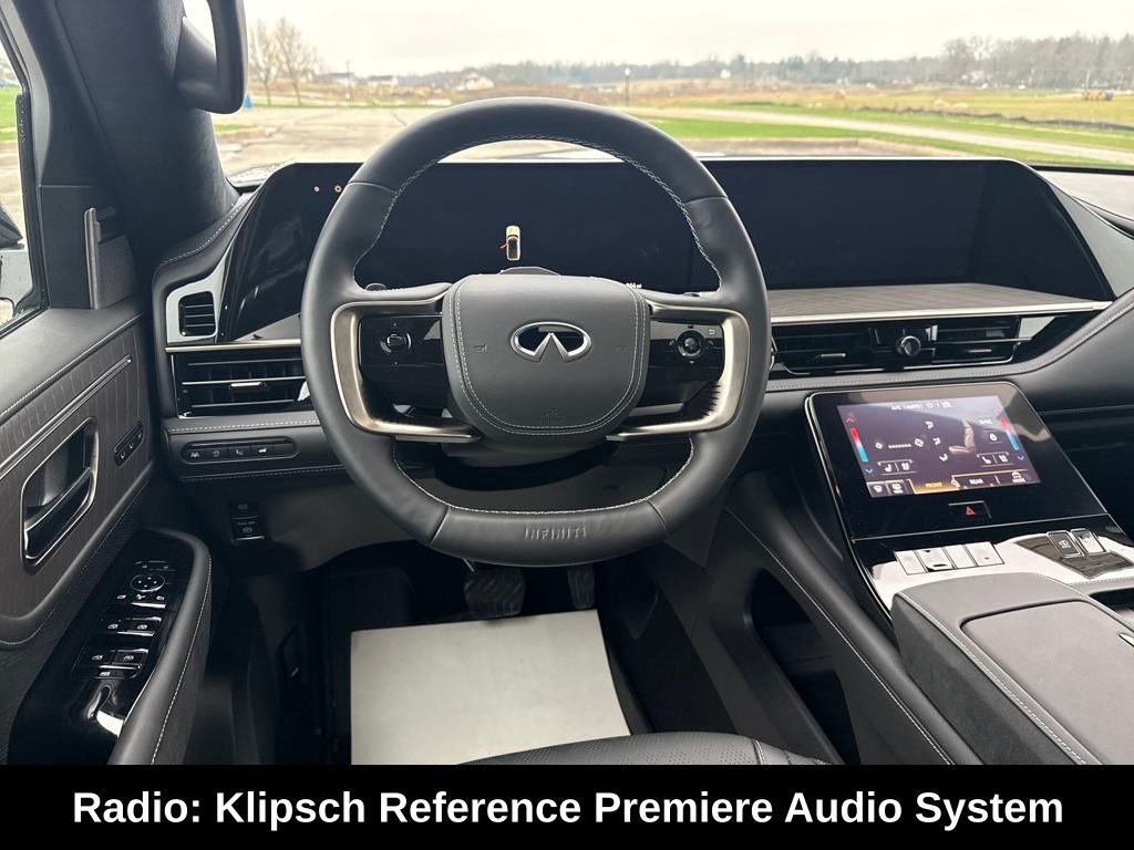 2025 Infiniti QX80 photo 13