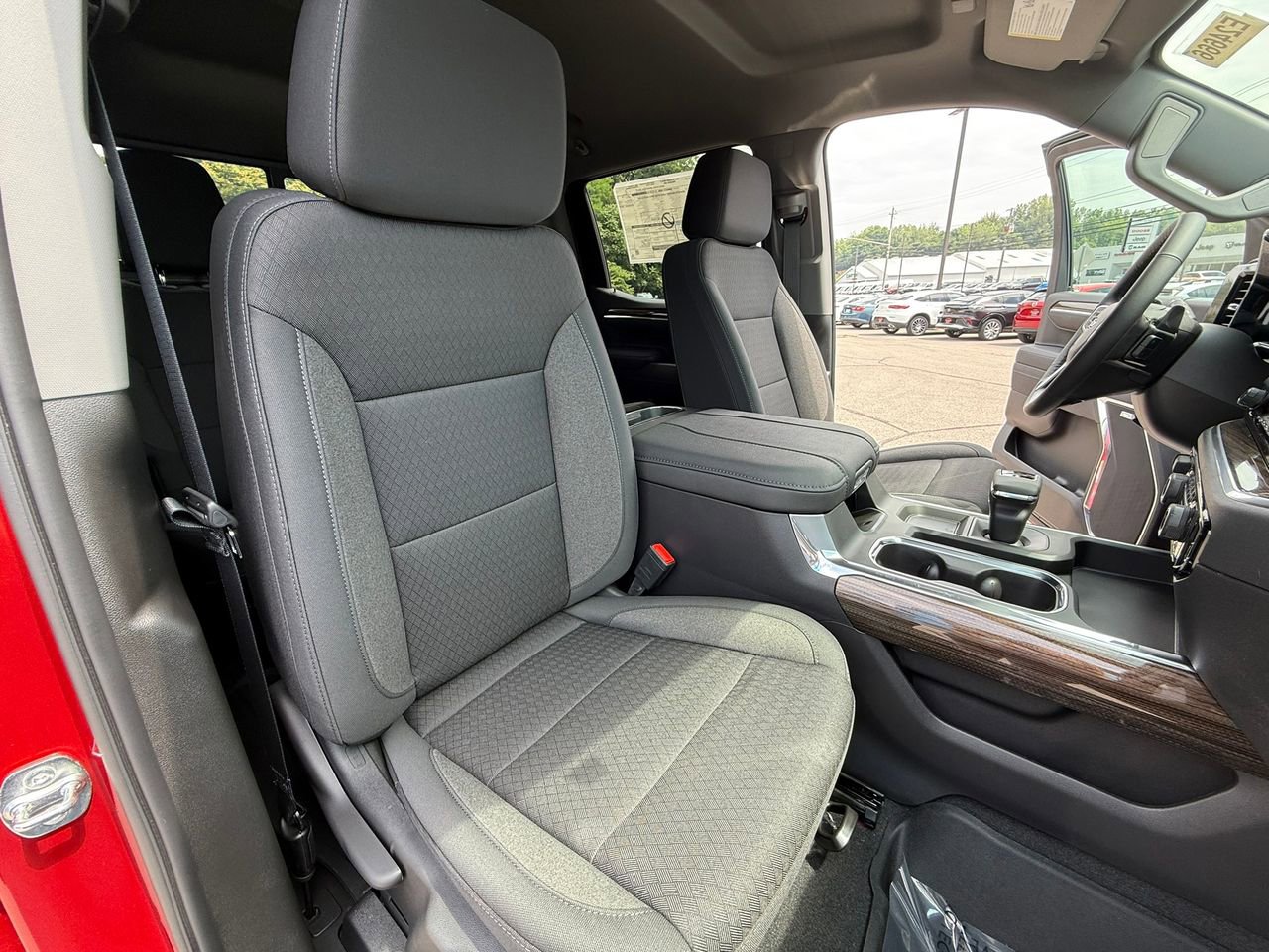 2025 Chevrolet Silverado 1500 LT Trail Boss photo 24