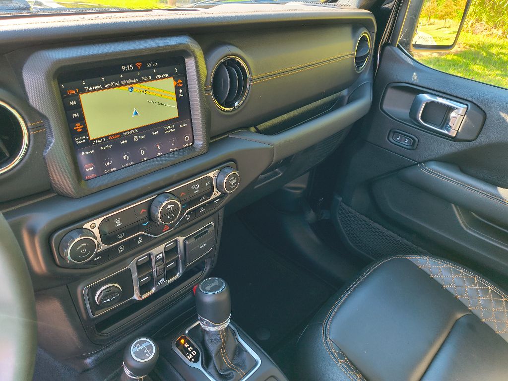 2023 Jeep Wrangler High Altitude photo 17