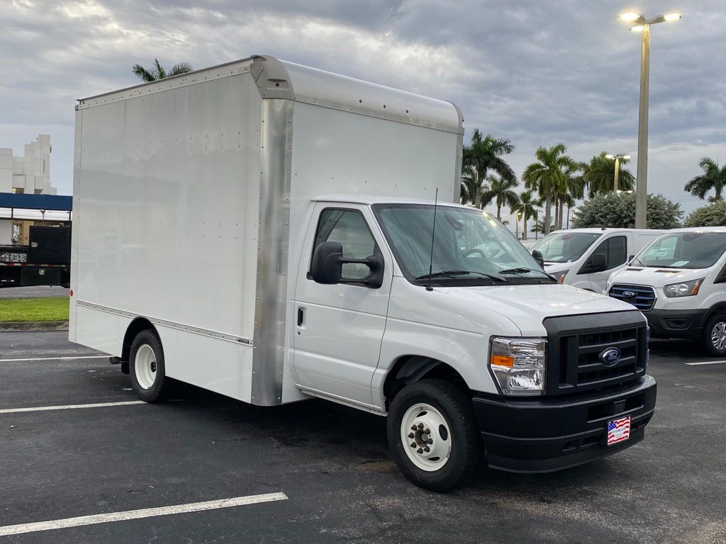 2024 Ford E-350 Base photo 3