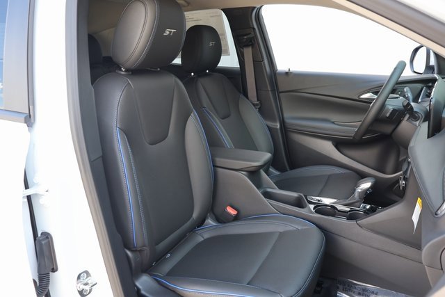 2026 Buick Encore GX Sport Touring photo 17