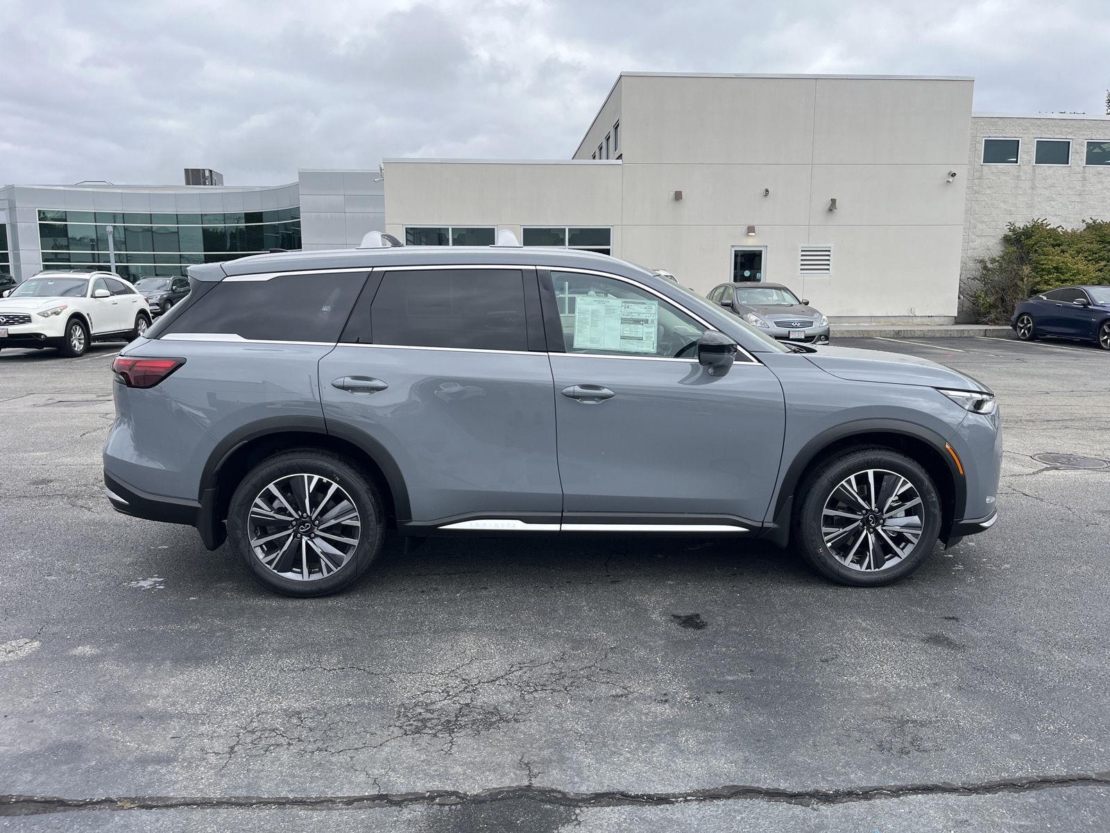 2026 Infiniti QX60 Luxe photo 2