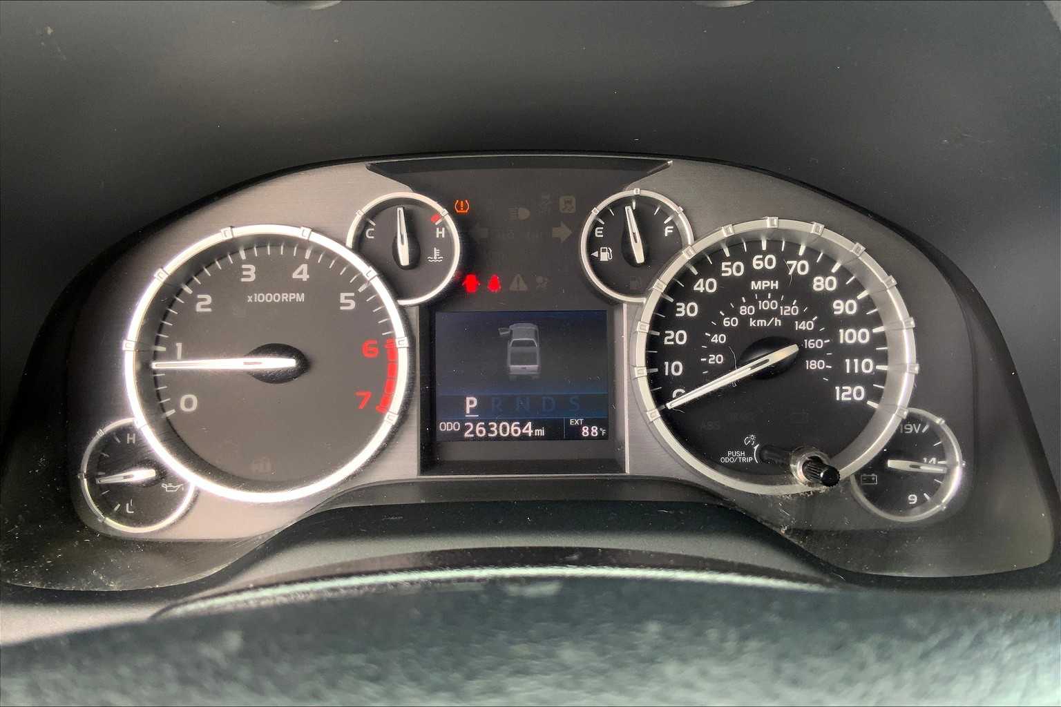 2017 Toyota Tundra SR5 photo 24