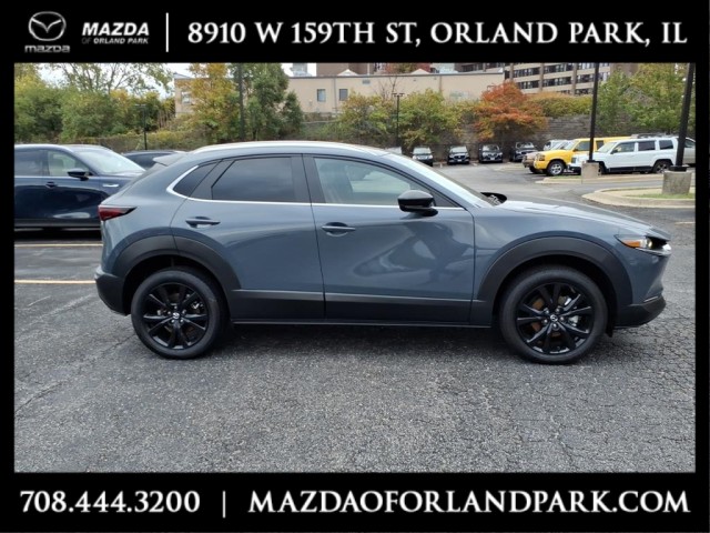 2025 Mazda CX-30 2.5 S Carbon photo 2