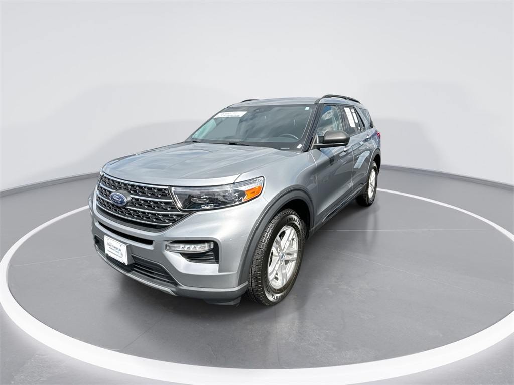 2023 Ford Explorer XLT photo 4