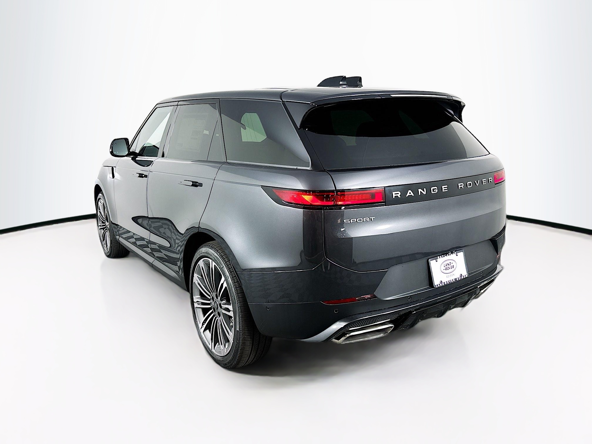 2025 Land Rover Range Rover Sport SE photo 4