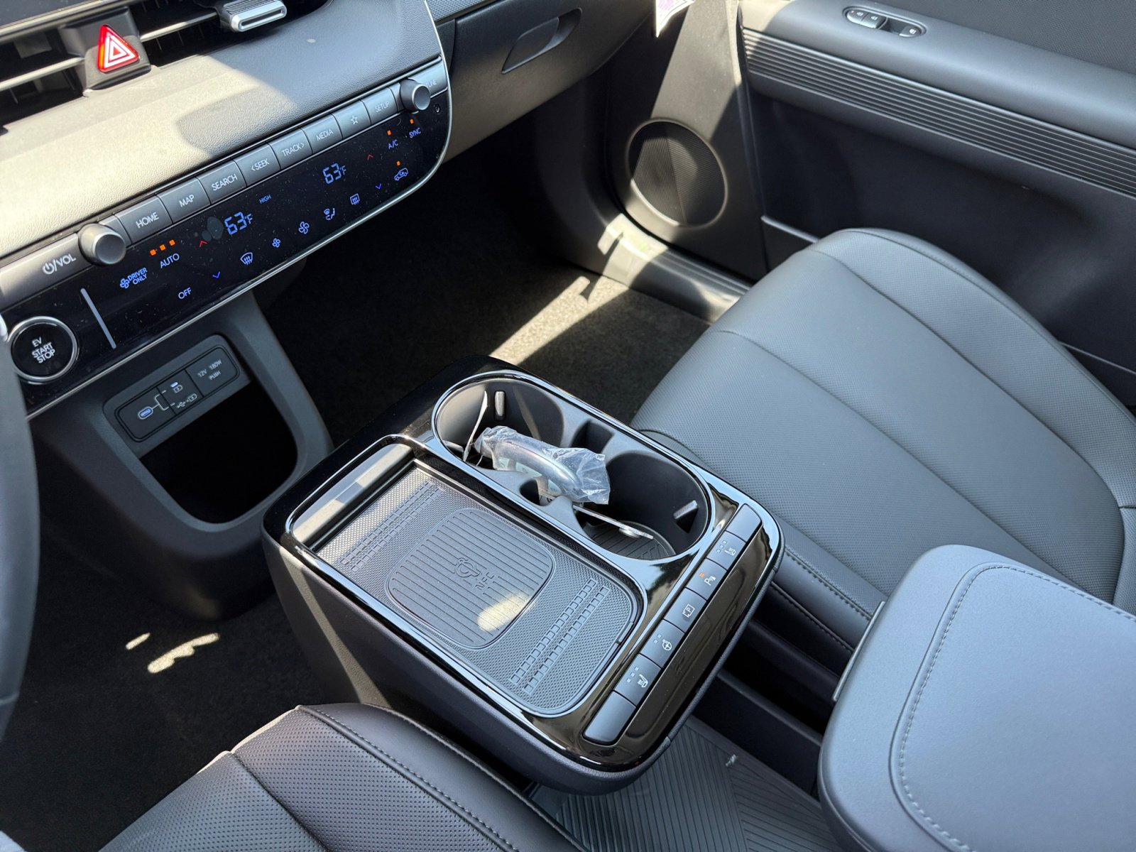 2025 Hyundai Ioniq 5 SEL photo 13
